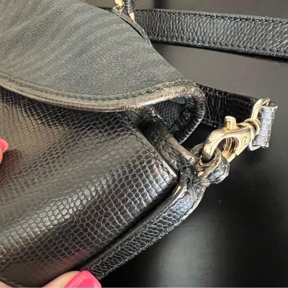 FENDI Vintage leather and coated canvas bag, striped, black 14”x10”, authentic - Picture 15 of 17